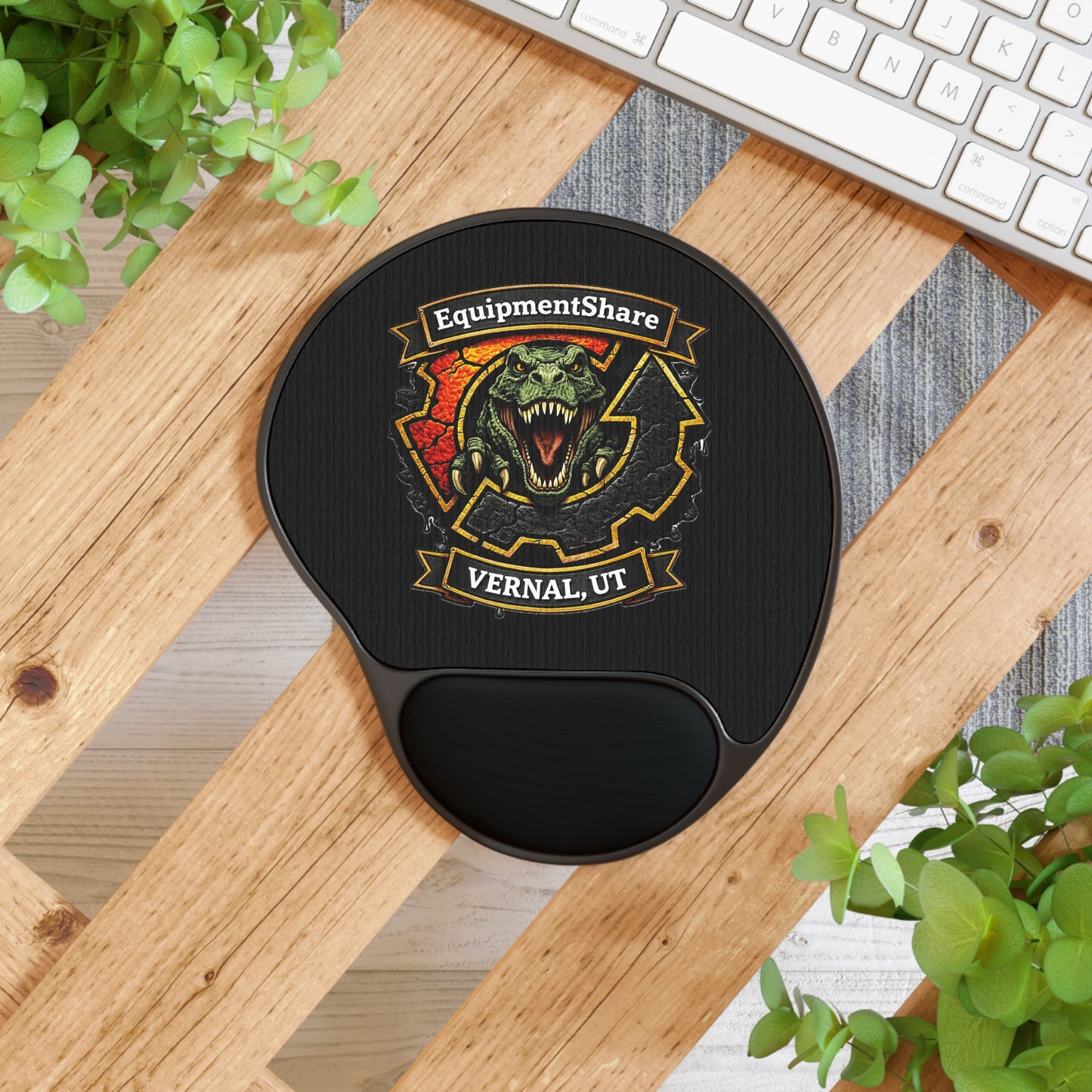 Gaming Mouse Pad with Wrist Rest
