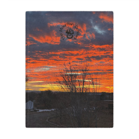 Hell Sky Sunset Blanket – Mountain Outlaws Collection